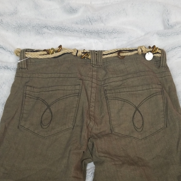 Calvin Klein  Capris with belt - Picture 4 of 6